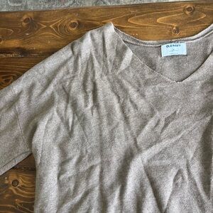 Old Navy Taupe Knit Pullover